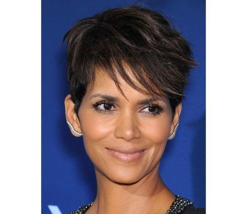 30+ Elegant Hairstyles for Women Over 50 - Hairstyles Weekly