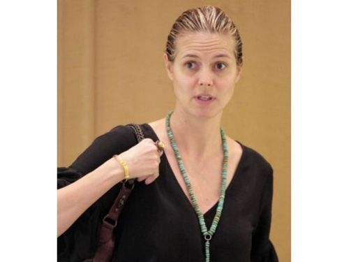 heidi-klum-no-makeup-casual-look