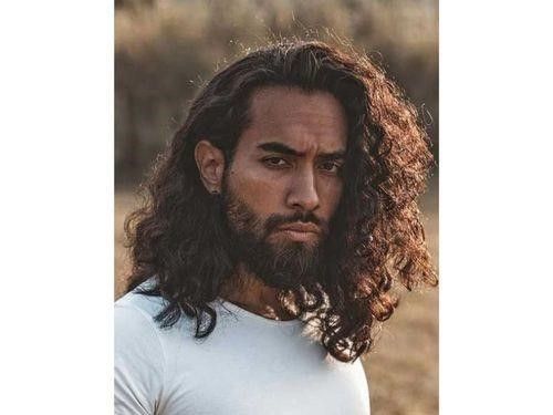 Mens Curly Hair The Ultimate Style Guide 2023