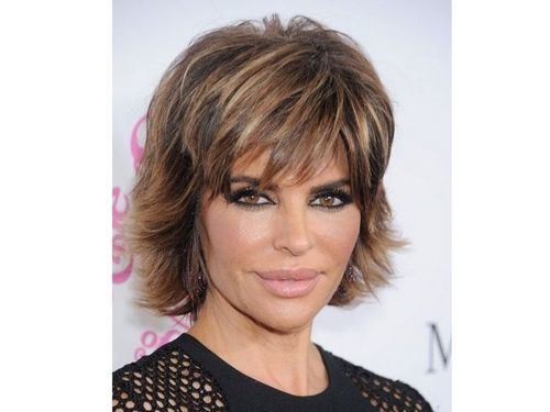 dark-brown-highlighted-hair-lisa-rinna-hairstyle