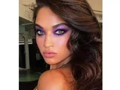 shanina shaik purple eyeshadow look