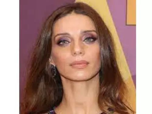 angela sarafyan purple eyeshadow look