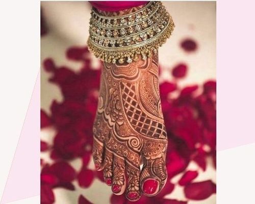 bridal-mehndi-design-for-feet