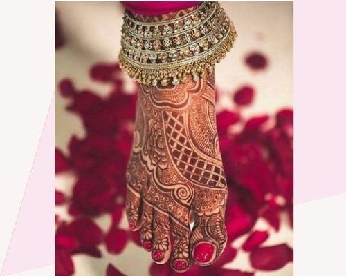 50+ leg mehndi design images to check out before your wedding! | Bridal  Mehendi and Makeup | Wedding Blog