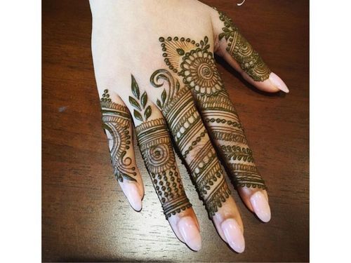 20+ simple mehndi design ideas to save for weddings and other occasions! |  Bridal Mehendi and Makeup | Wedding Blog