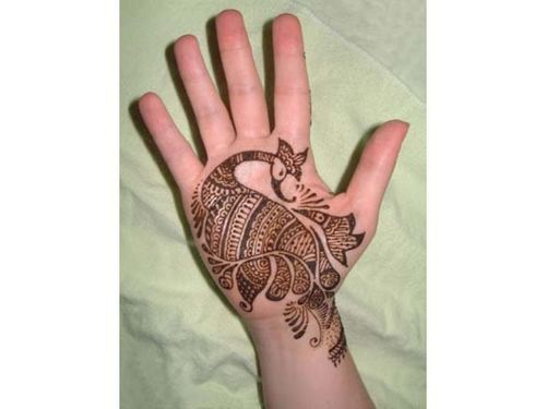 10 Simple and Easy Mehndi Designs for Kids