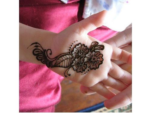 Designs as lovely as the little one on the way! 🎀👶 #babyshower  #babyshowermehndi #babyshowerdecor #babyshowerideas #hennalove #mehndi… |  Instagram