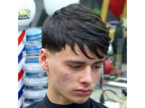 angular-fringe-mens-hairstyle-for-round-face