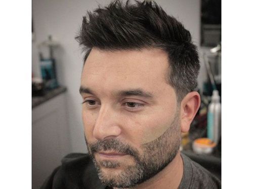 textured-spikes-mens-hairstyle-for-round-face