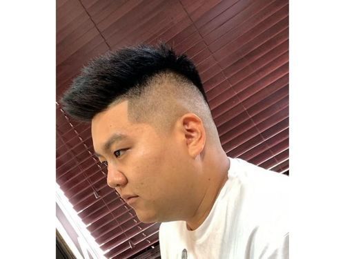 hi-top-fade-mens-hairstyle-for-round-face