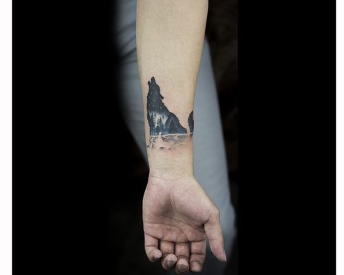 howling-wolf-tattoo