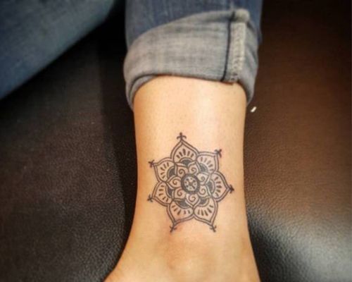 100 Simple and Small Tattoo Ideas for Women  Tikli