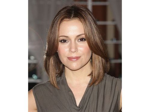 Alyssa Milano blunt hairstyle