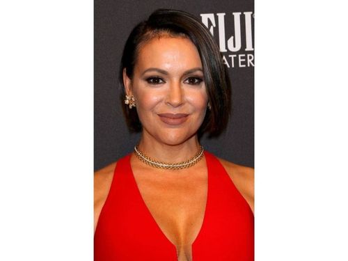 Alyssa Milano's Side parted bob