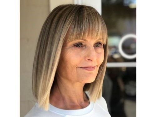 blunt-cut-short-hairstyle-for-women-over-70