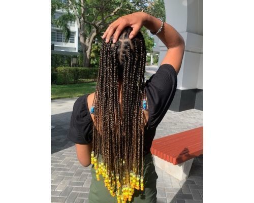 Yellow_Beads_on_Braids