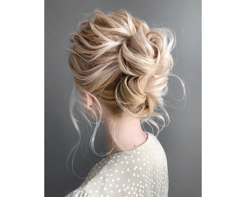 20 Swoonworthy Long Bridal Hairstyles  Praise Wedding