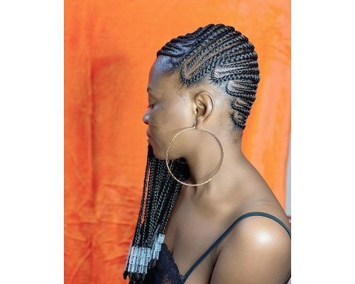 Beads on Knotless Box Braids with Deep Parting