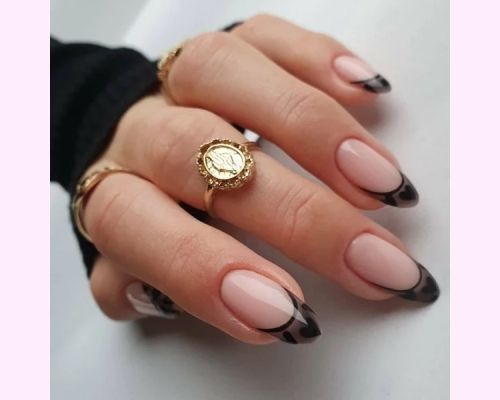 black-french-tip-almond-nails