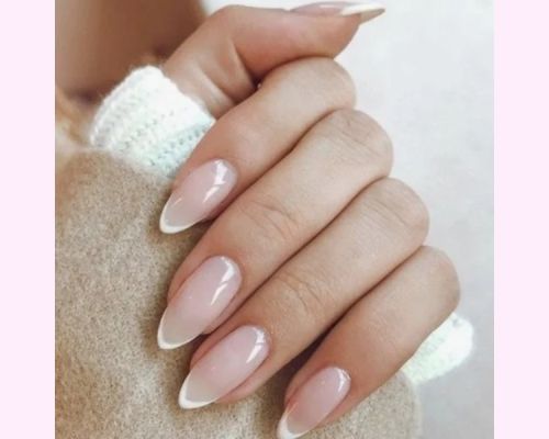 classy-almond-nails