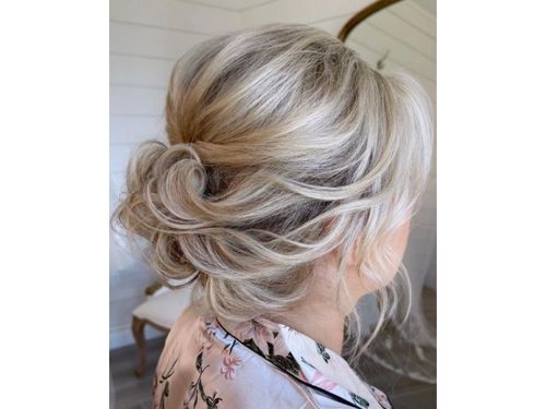 Summer Wedding Hairstyles Ideas For Modern Brides [2023 Guide]