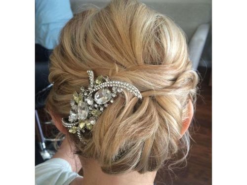 Sophisticated_Hairstyle_For_Mother_of_the_Bride__