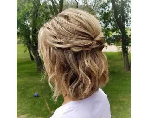 Choosing the Perfect Bridesmaid Hairstyle