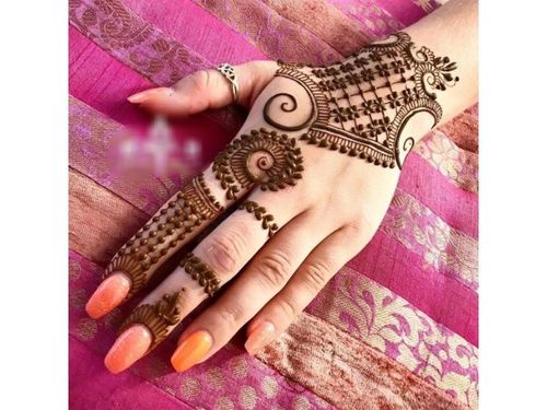 Easy And Cute Henna Design