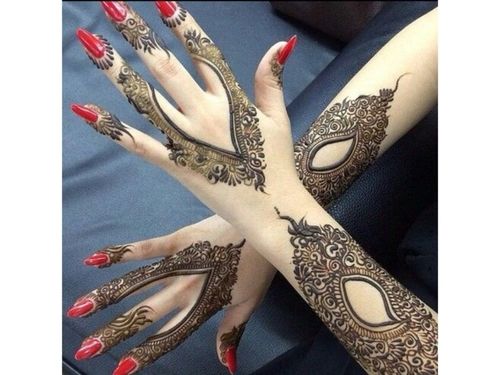 Modern And Creative Henna Design