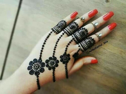 Top 15 Floral Mehndi Designs for Hands & Feet