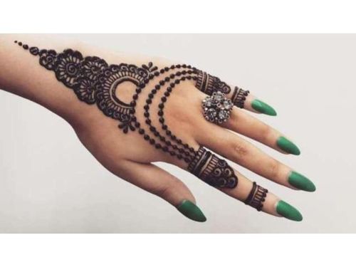 55 Stunning Chain Henna Designs - (With Images) | Fabbon