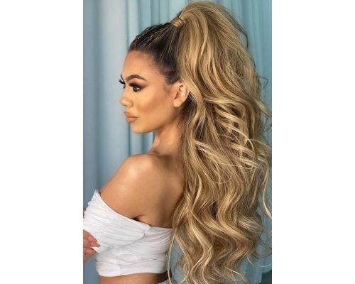 High Wavy Ponytail