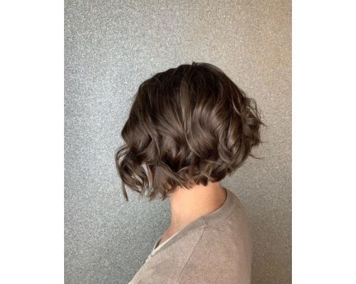 wavy-short-angled-bob-500x625