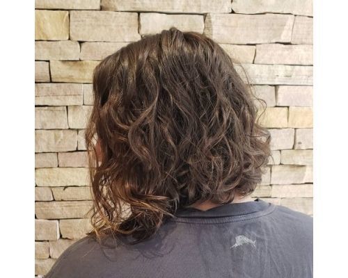 short-angled-bob-for-curly-hair-500x500