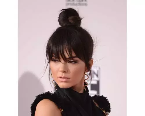 Kendall Jenner Ponytail Tutorial - YouTube