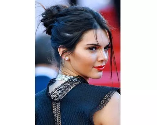 Kendall Jenner (10)