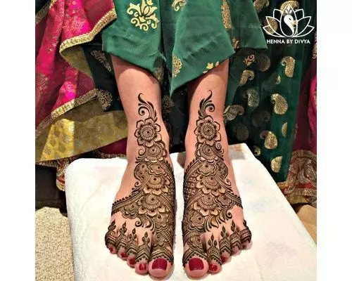 Arabic Mehndi Designs for Legs 11