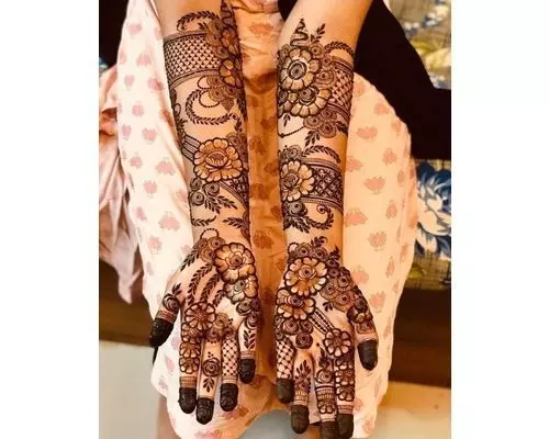 111+ Latest and Trending Arabic Mehndi Designs for Hands & Legs