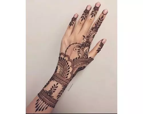 Simple-Arabic-Mehandi-Design-3-768x960