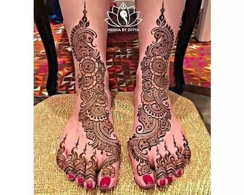 peacock-design-mehendi-for-bride