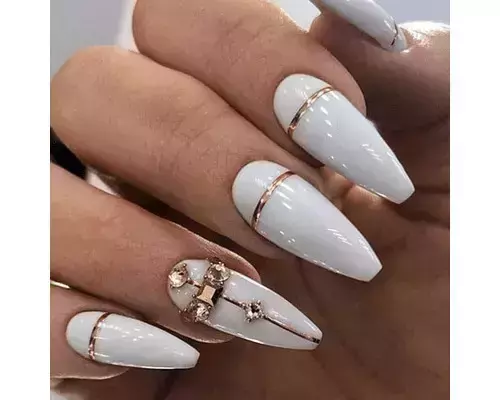 25 Stunning Diamond Nail Designs And Ideas - 2022