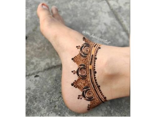 5,151 Henna Leg Tattoo Images, Stock Photos & Vectors | Shutterstock