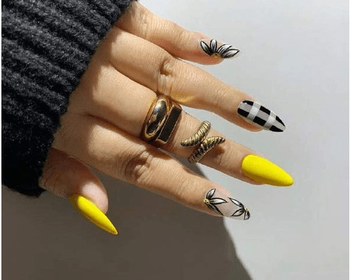 💛Unique Twists on 10 Yellow Nail Designs to Adore💅🌹 | by Nailkicks |  Medium