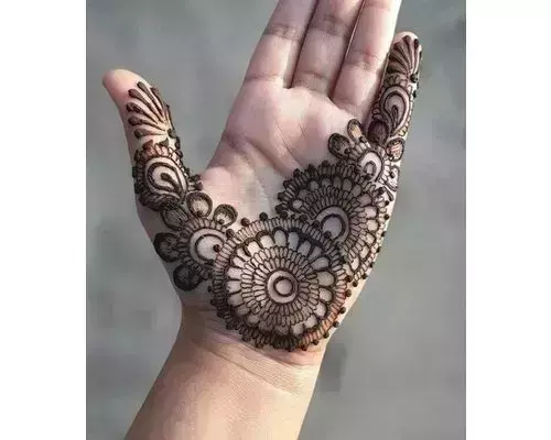 9 Beautiful African Mehndi Designs with Pictures | Henna inspired tattoos,  Henna tattoo hand, Pretty henna designs