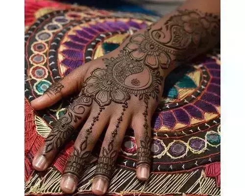 Stylish khafif mehndi design #mamtamehndidesign #mamtasaini645 #rj18  #rj18forever❤️ #jhunjhunu_star #jhunjhunumehndiartist #jhunjhun... |  Instagram