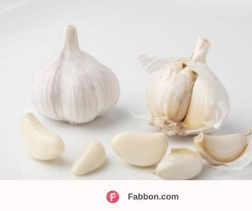 garlic-for-nails
