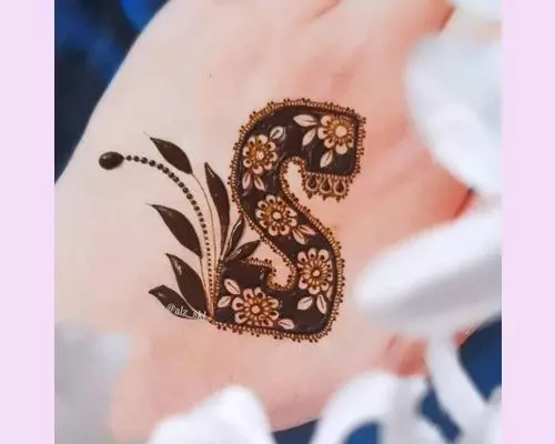 S Letter Mehandi Design Share With Your Friends #Mehndi #mehndidesigns  #hennadesigns | By Mehndi Designs Simple | Maybe try to leave