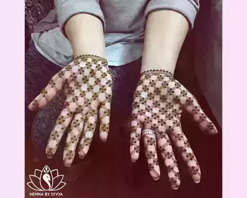 25 Simple Henna Hand Designs For Beginners Fabbon   3 