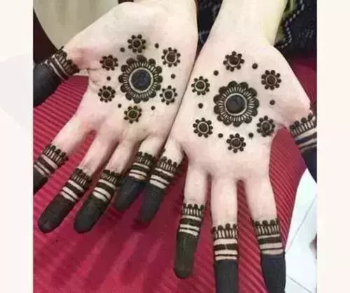 Traditional and Simple Round Mehndi Designs You Should Definitely Try - Mehndi  Designs