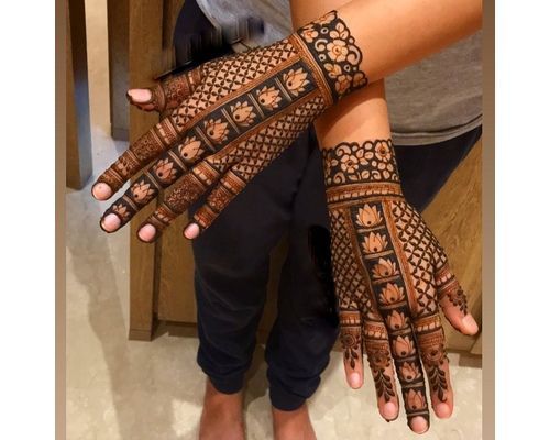 Unique And Creative Bridal Mehendi Designs For Feet